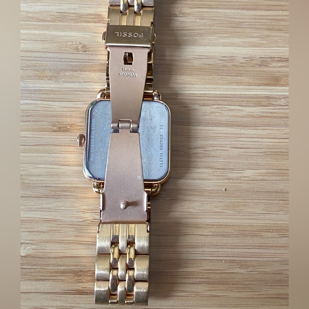 Fossil Rose gold-toned Micah bracelet watch - Picture 7 of 8
